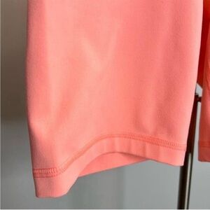 Aritzia TNA coral orange 7" bike shorts XS